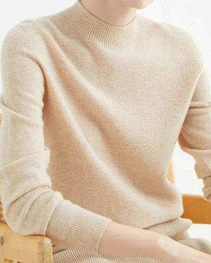 Elegant Women's Cashmere Sweater - Luxuriously Soft and Timeless