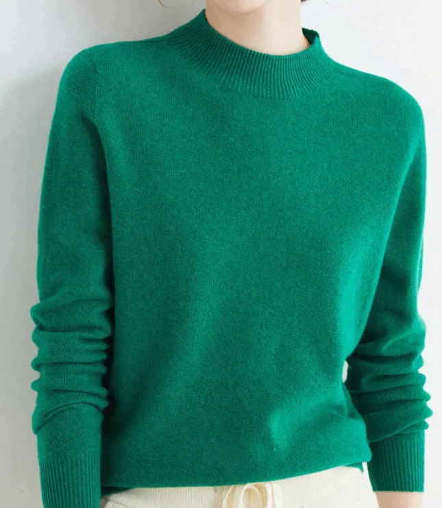 Elegant Women's Cashmere Sweater - Luxuriously Soft and Timeless