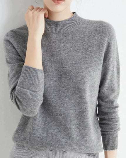 Elegant Women's Cashmere Sweater - Luxuriously Soft and Timeless